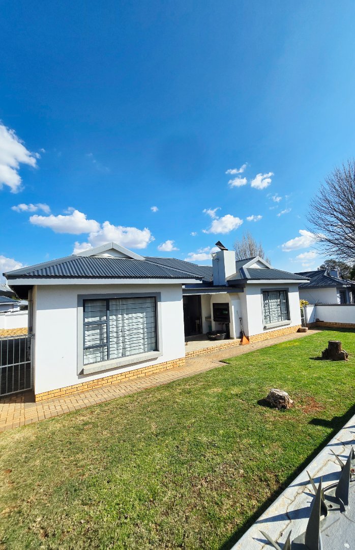 Commercial Property for Sale in Wilkoppies North West